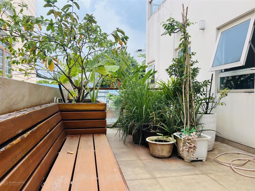 Biệt thự cổ điển đường phổ quang, tân bình, dt khủng 250m2, giá 25 tỷ, không có căn thứ 2 so sánh