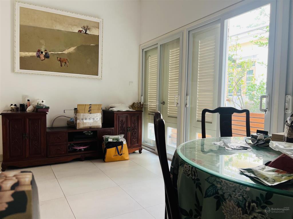 Biệt thự cổ điển đường phổ quang, tân bình, dt khủng 250m2, giá 25 tỷ, không có căn thứ 2 so sánh