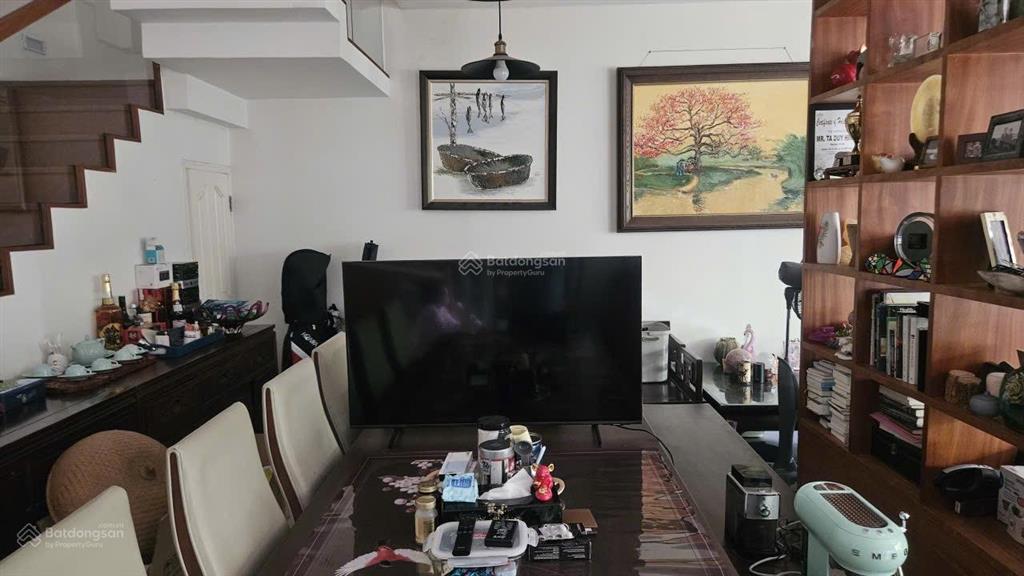 Biệt thự cổ điển đường phổ quang, tân bình, dt khủng 250m2, giá 25 tỷ, không có căn thứ 2 so sánh