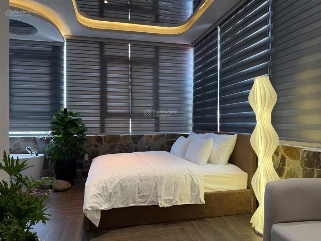 Mặt tiền đường 39 q2 củ, cách nguyễn duy trinh và lê văn thịnh, dt 92m2 có dòng tiền giá 10,8 tỷ