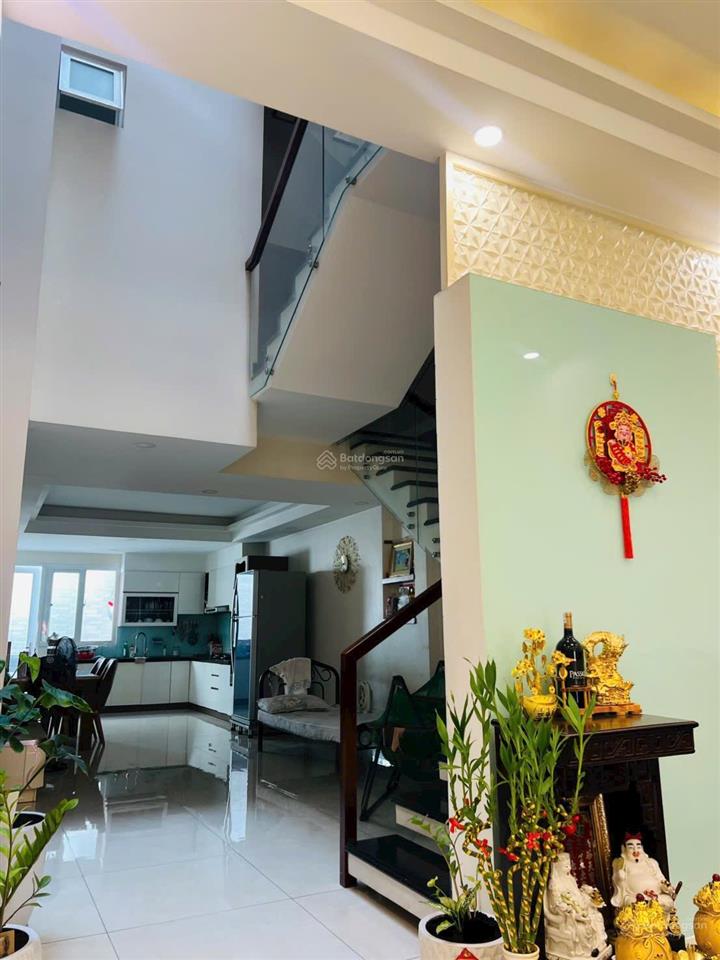 Mặt tiền đỗ xuân hợp  ngang khủng 12m, khu kinh doanh sầm uất, tiềm năng cao, dt lớn, hơn 70 tỷ