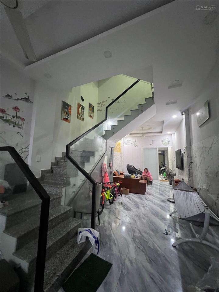 Bán nhà quận 2, mặt tiền đường số cạnh ngay nguyễn duy trinh và lê văn thịnh, giá 15,3 tỷ
