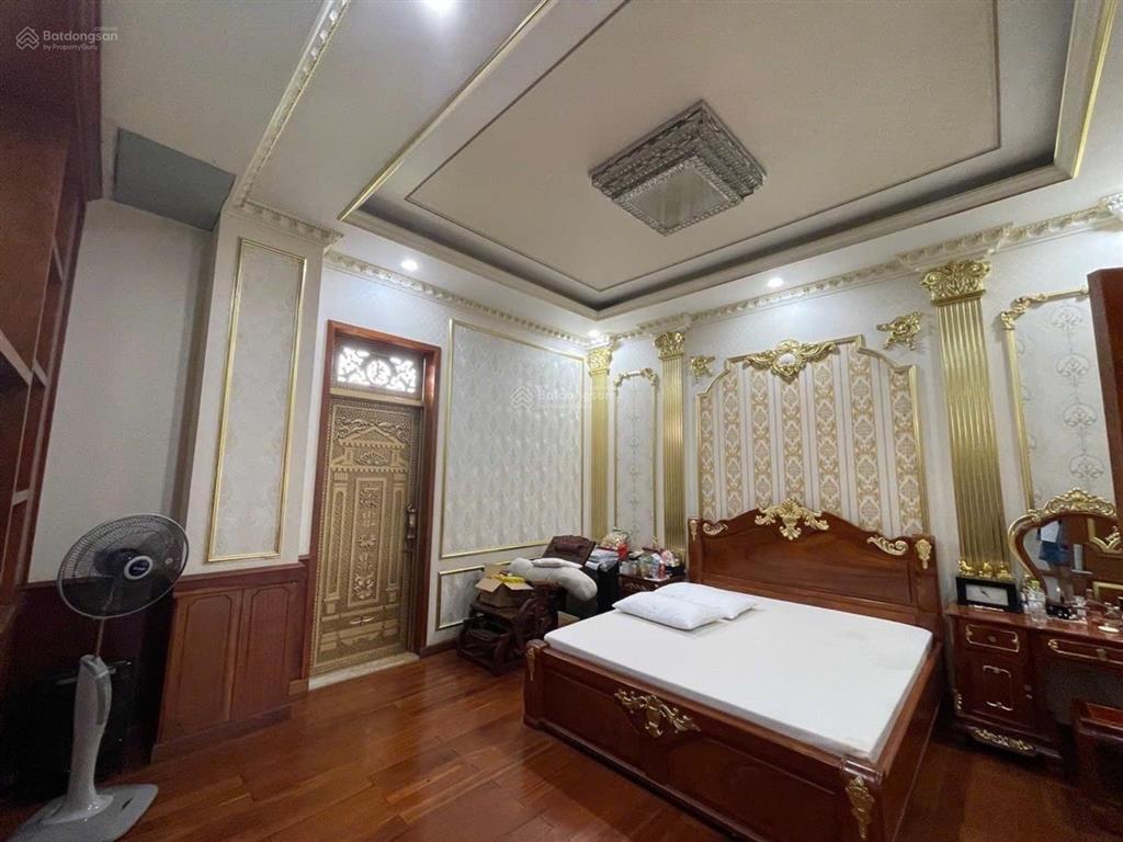 Bán biệt thự q2 nguyễn thị định dt đến gần 700m2 giá 40 tỷ, đẳng cấp xa hoa, kêu sa loingj lẫy