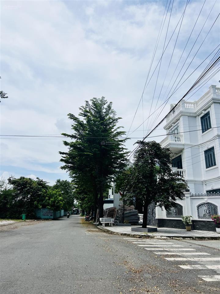 Biệt thự mini lô góc 2 mặt tiền bưng ông thoàn. dân trí cao khu an ninh sạch đẹp, giá 17,5 tỷ