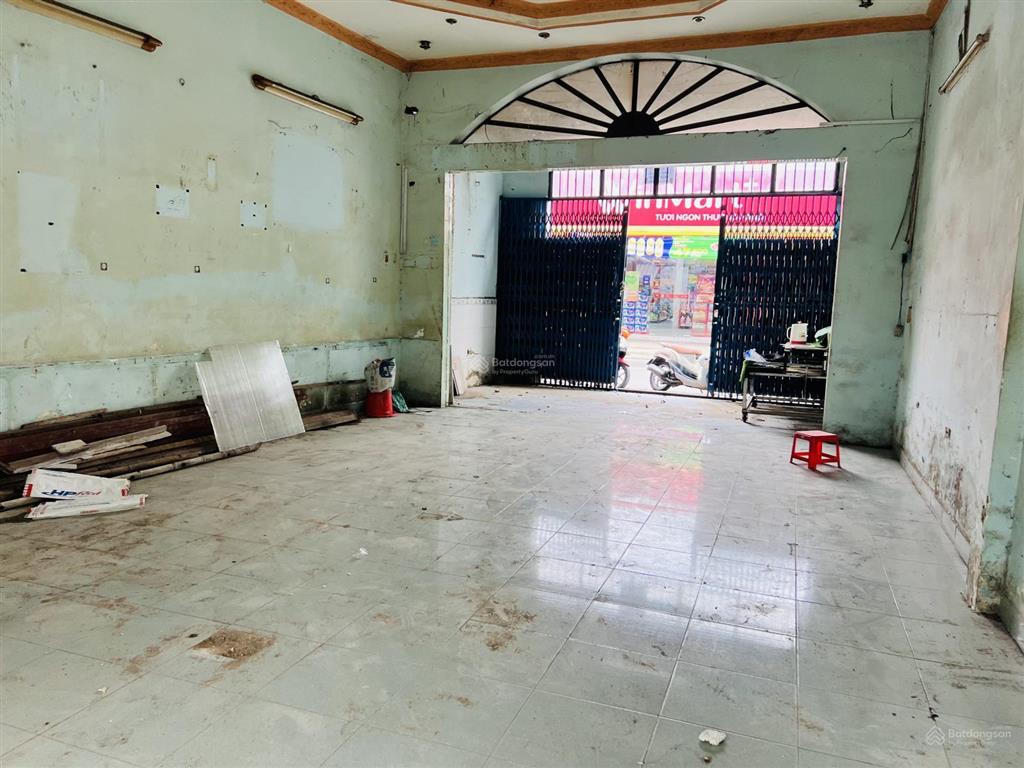 Mặt bằng trống cho thuê kinh doanh đa ngành nghề, khu sầm uất, thuận tiện mua bán, tiện ích giá 20t
