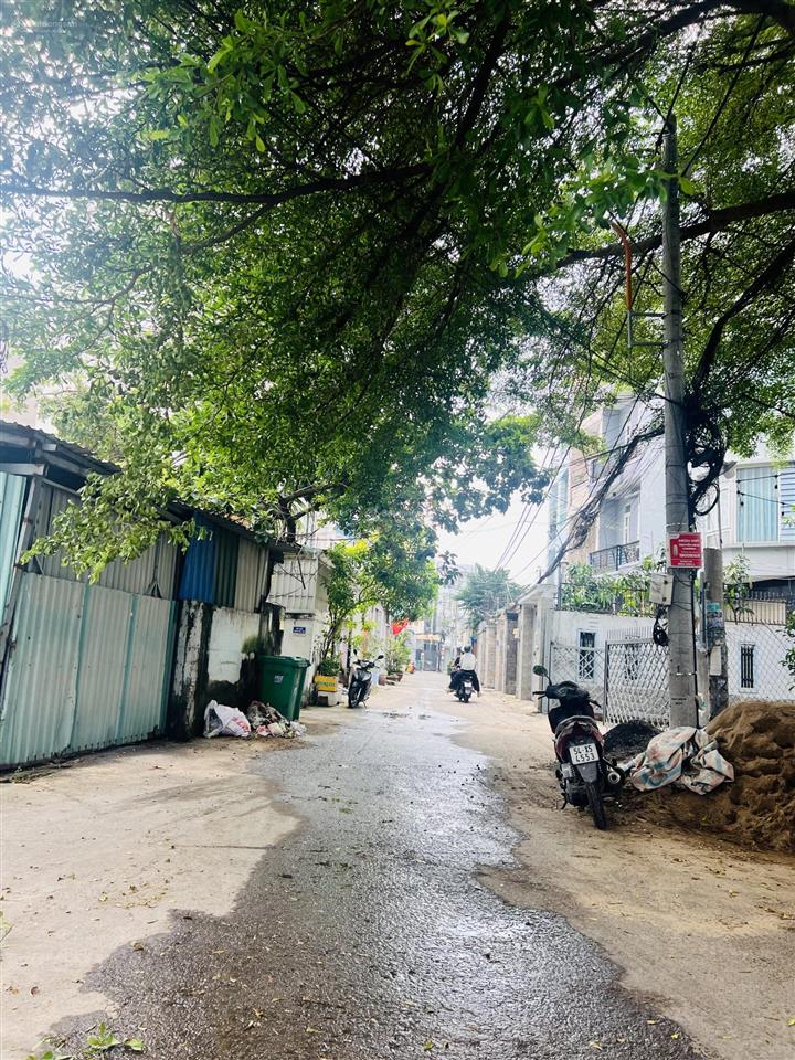 Mặt tiền đường số xe hơi tránh nhau  kết cấu 4 tầng sát nguyễn duy trinh  lê văn thịnh, giá 8 tỷ