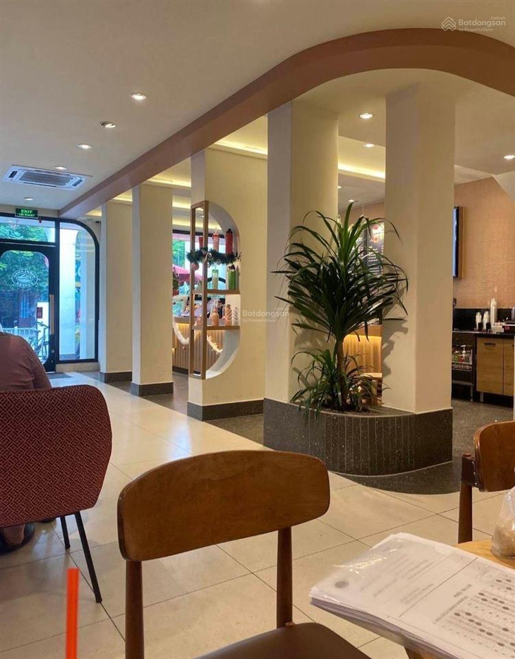 Nhà cực phẩm mặt tiền kd kênh tân hóa, 3 tầng, 220m2, khu vực tiềm năng, giá chào 29,x tỷ