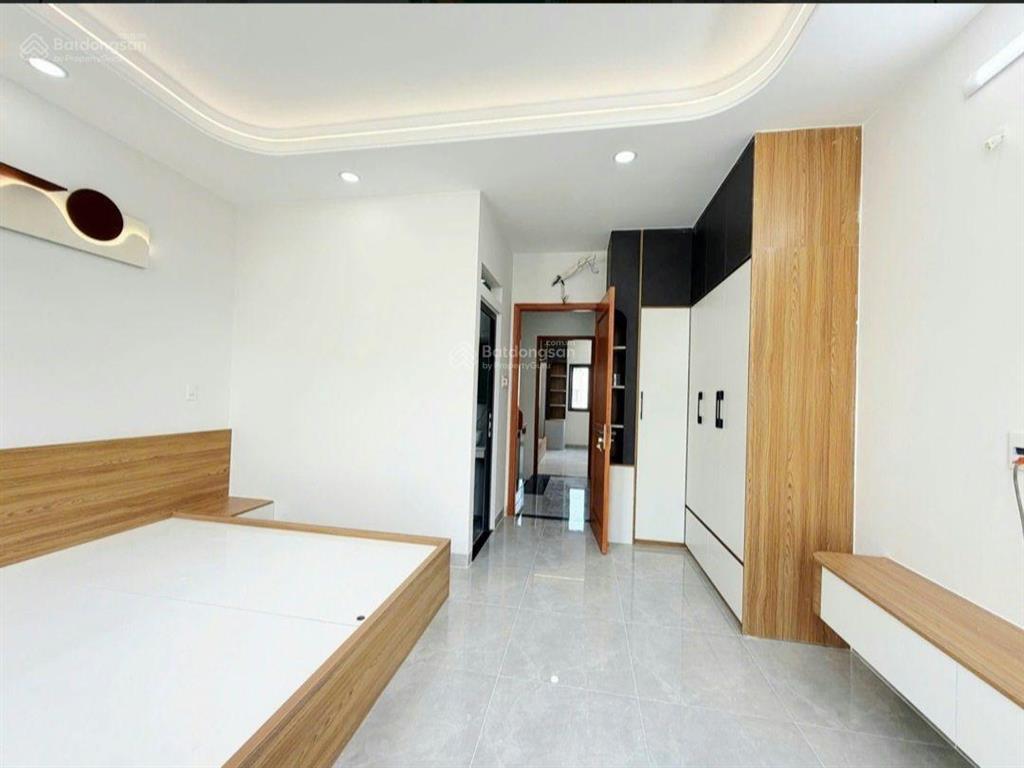 Cực phẩm 5 tầng lung linh vừa xây mới tinh ở tỉnh lộ 10 cạnh khu tên lửa sầm uất nhộn nhịp nhất.