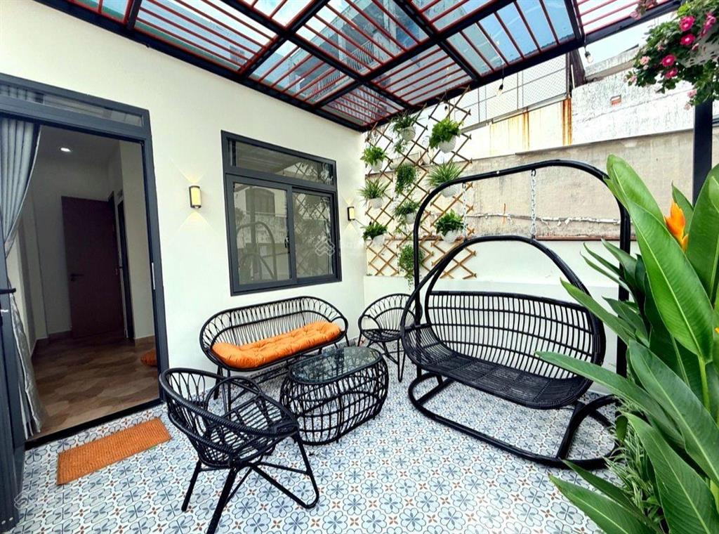 Với hơn 3 tỷ có ngay nhà 3 tầng full nội thất, 27m2, hbg, gần aeon tân phú