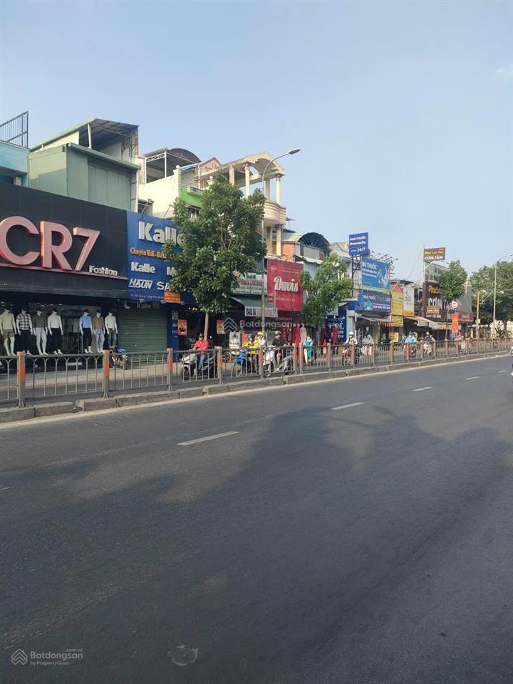 Mặt tiền quang trung. 4x18m vuông vức, 4 tầng lầu. không có căn t2.