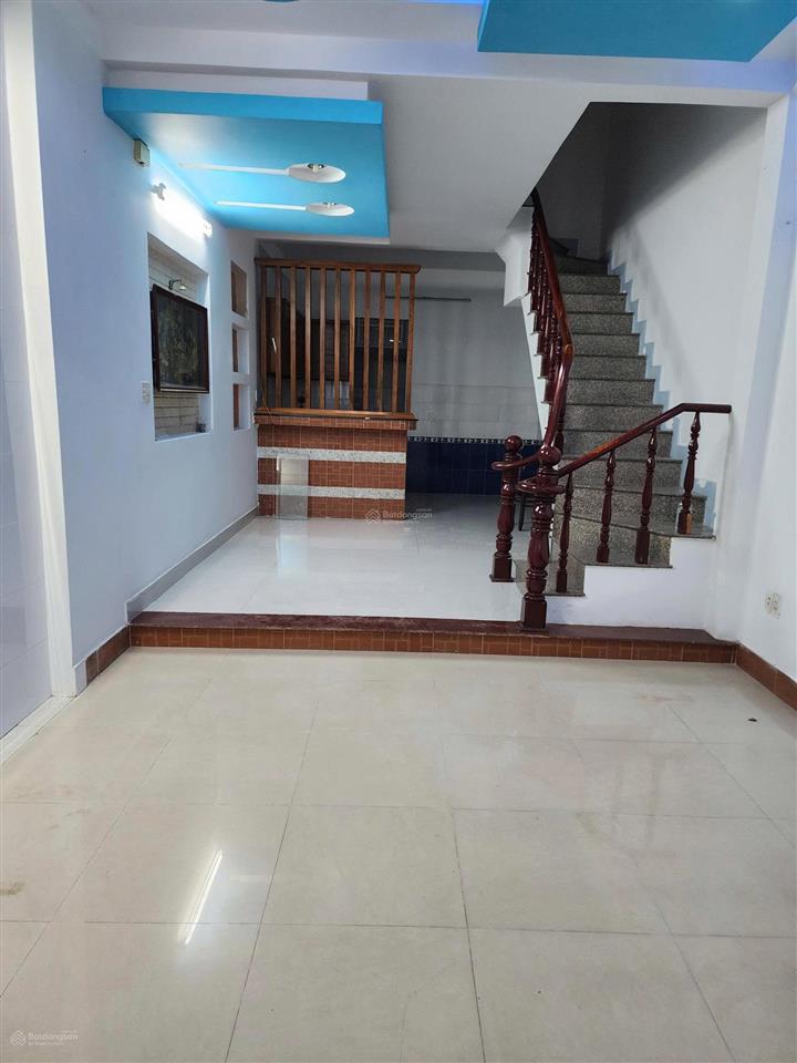 Nhà hxh 6m, kế bên công viên làng hoa. 4x17m, 4 tầng. p8, gv