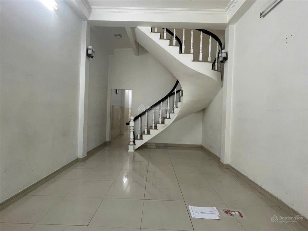 Mặt tiền kinh doanh 4x15m, 4 tầng, đường số 9, p16. giá chỉ 7 tỷ