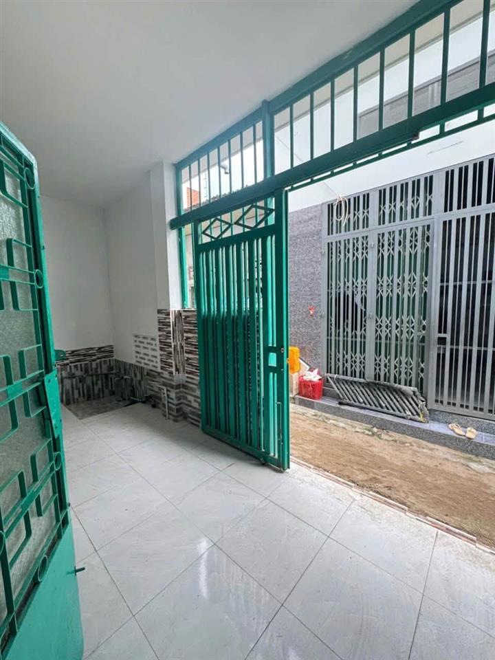 CC CẦN BÁN NHANH CĂN NHÀ 2 TẦNG Ở NHA TRANG KHU VỰC PHÍA BẮC CÁCH BIỂN PHẠM VĂN ĐỒNG CHỈ