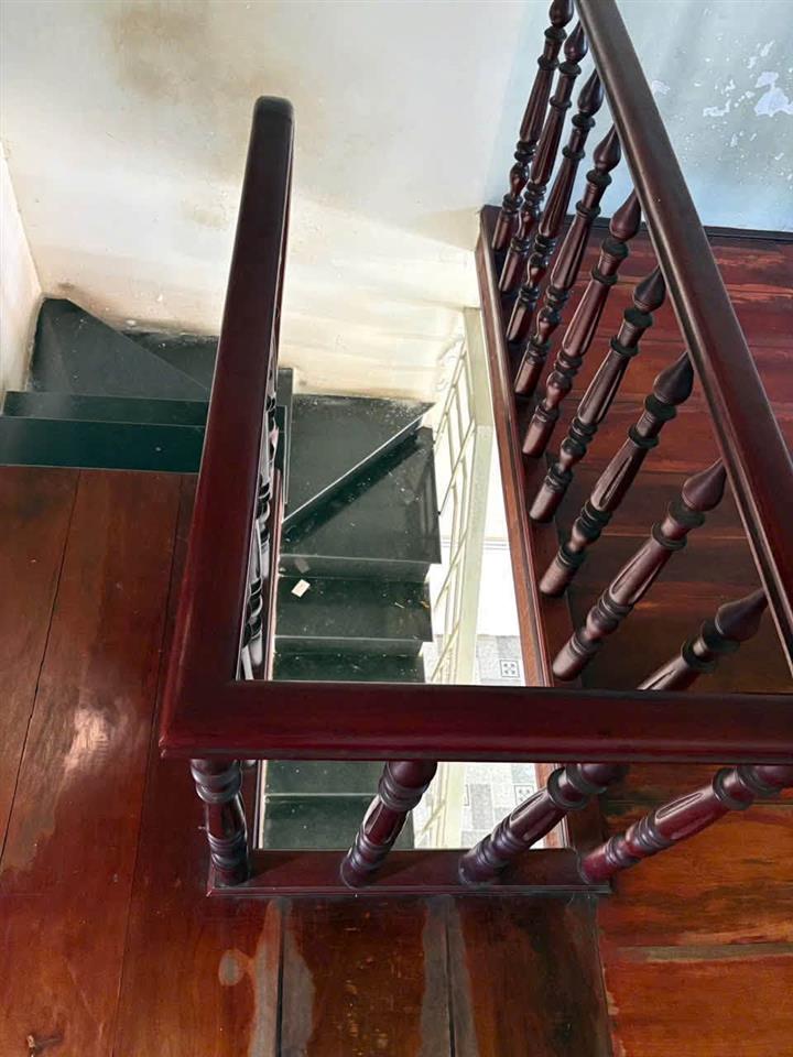 BÁN NHÀ 2 TẦNG MẶT TIỀN KINH DOANH ĐƯỜNG PHƯỚC LONG