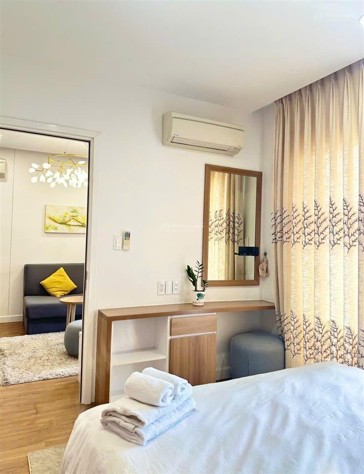 Republic plaza 52m2, 1pn full nội thất đẹp 2tỷ750tr  e 0797 799 *** ạ