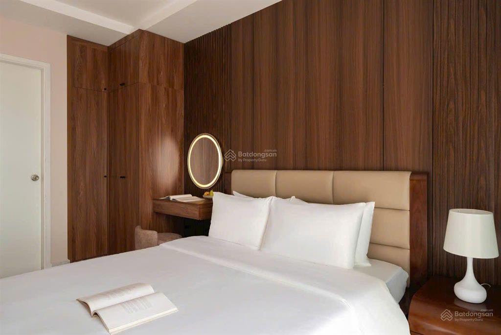 Newton 95m2,3pn nhà đẹp chỉ 8tỷ4 k bao 5% sổ  e 0797 799 ***