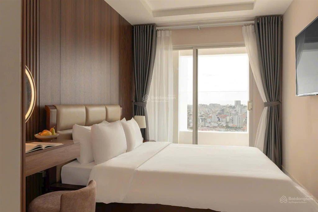 Newton 95m2,3pn nhà đẹp chỉ 8tỷ4 k bao 5% sổ  e 0797 799 ***