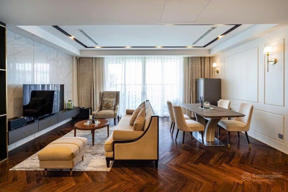 Tản đà court 86m2,2pn full nthat đẹp chỉ 17tr  e 0797 799 *** ạ