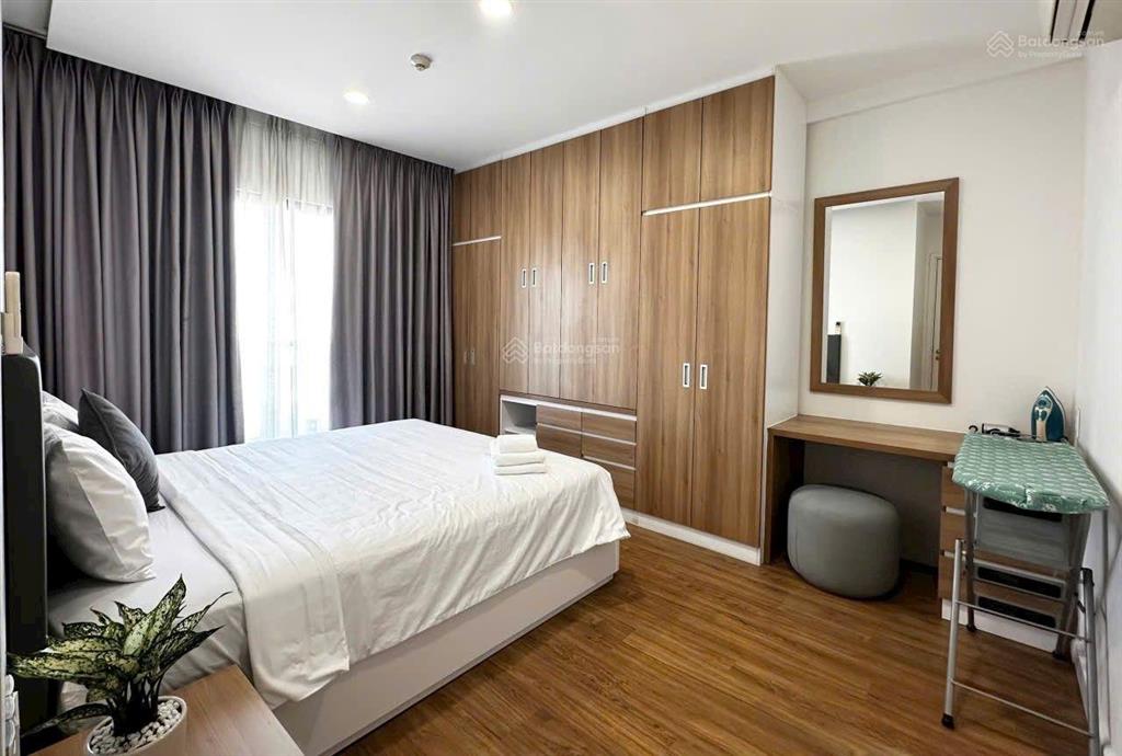 Republic plaza 52m, 1pn, 2 ban công full nội thất đẹp 2ty650tr  e 0797 799 *** ạ