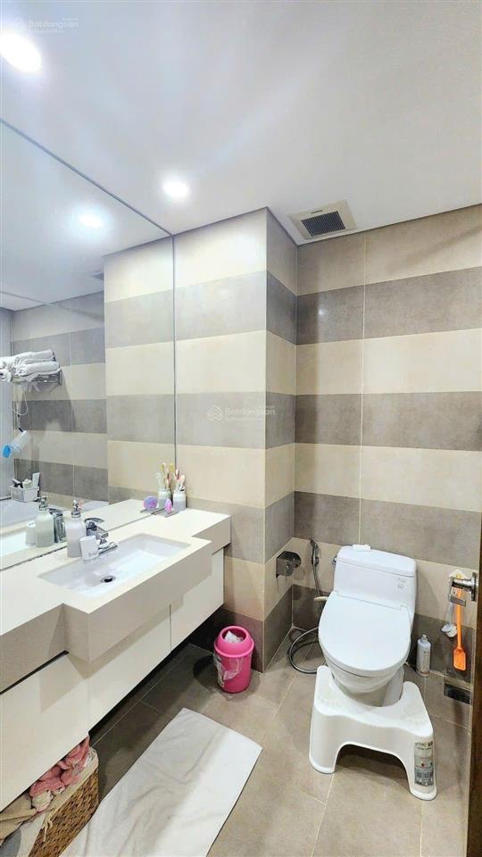 Saigon airport plaza 96m2,2pn sổ sẵn siêu rẻ chỉ 6,9ty  0797 799 *** ạ
