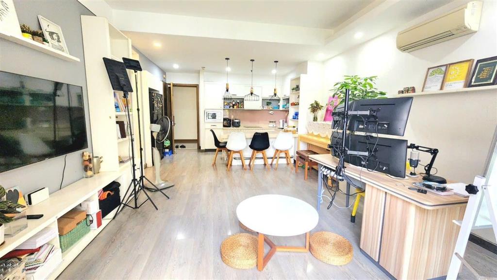 Saigon airport plaza 96m2,2pn sổ sẵn siêu rẻ chỉ 6,9ty  0797 799 *** ạ