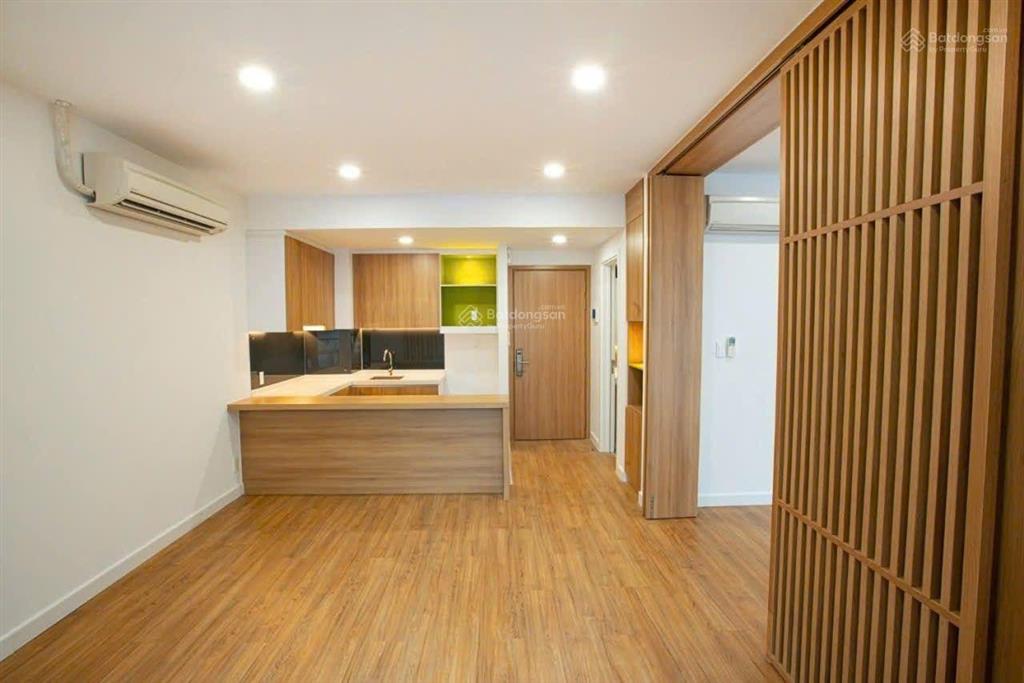 Bán ngộp republic plaza 50m2, 1pn, chỉ 2 tỷ 450 triệu.  0797 799 *** ạ
