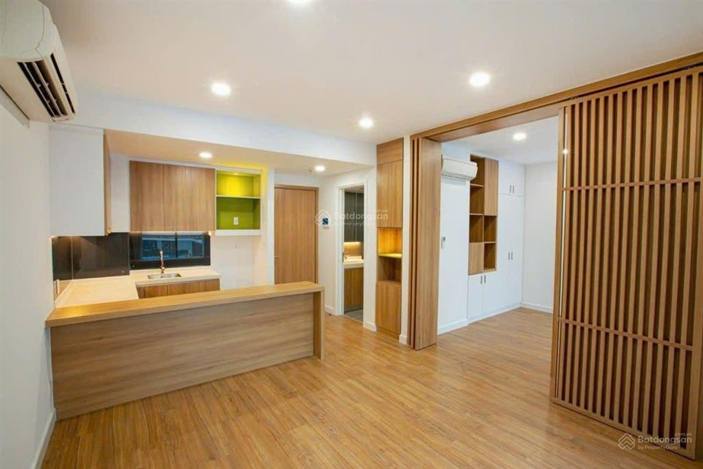 Bán ngộp republic plaza 50m2, 1pn, chỉ 2 tỷ 450 triệu.  0797 799 *** ạ