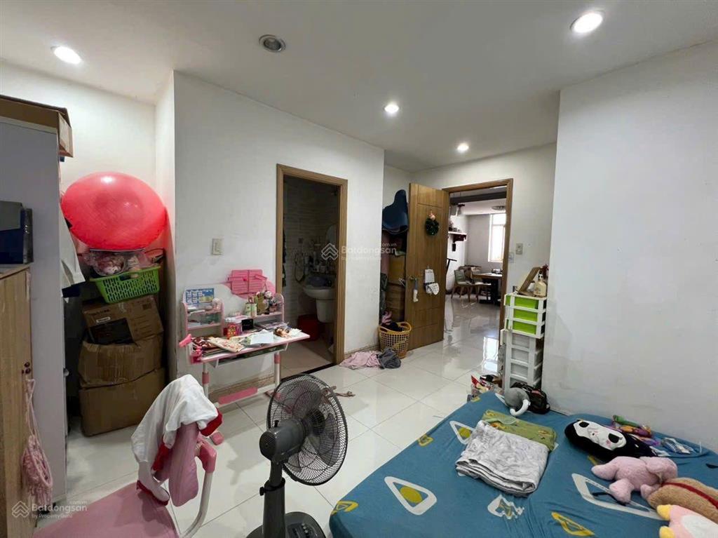 Screc tower 101m2, 3pn sổ sẵn chiếc 5ty7  e 0797 799 *** ạ