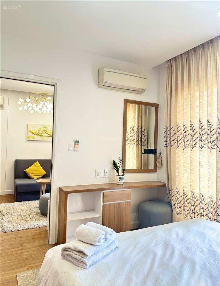 Bán ngộp republic plaza 50m2, 1pn, chỉ 2 tỷ 400 triệu.  0797 799 *** ạ