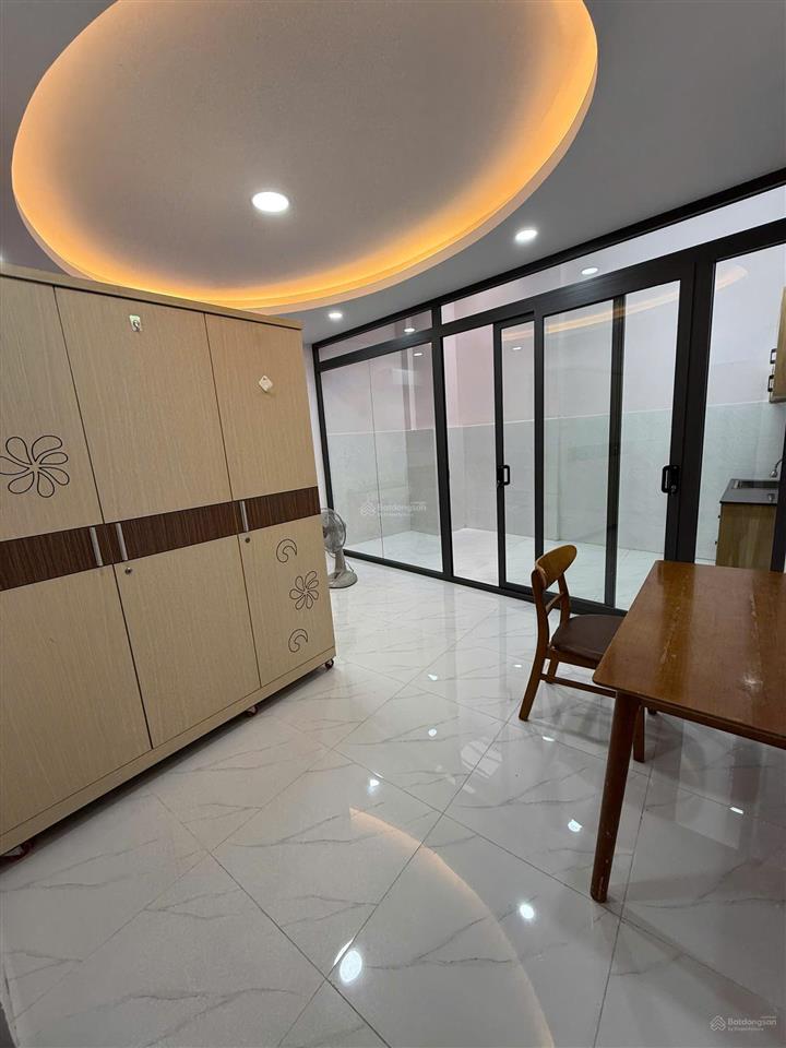 Không dễ tìm ở khu vực quận 1. nhà ngay trung tâm