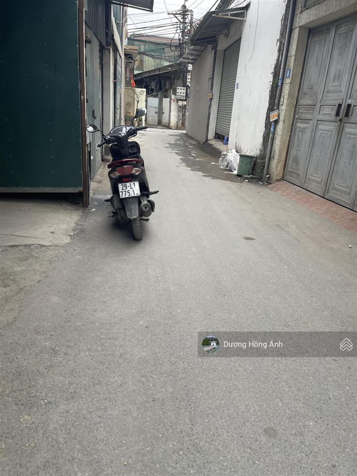 Nhà đẹp mới tinh 40m x 4 ngủ x tài chính nhỉnh 6 tỷ không lỗi, không ngập, thoáng đẹp ở luôn