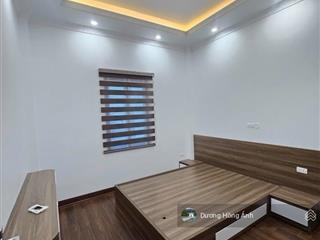 Nhà đẹp mới tinh 40m x 4 ngủ x tài chính nhỉnh 6 tỷ không lỗi, không ngập, thoáng đẹp ở luôn