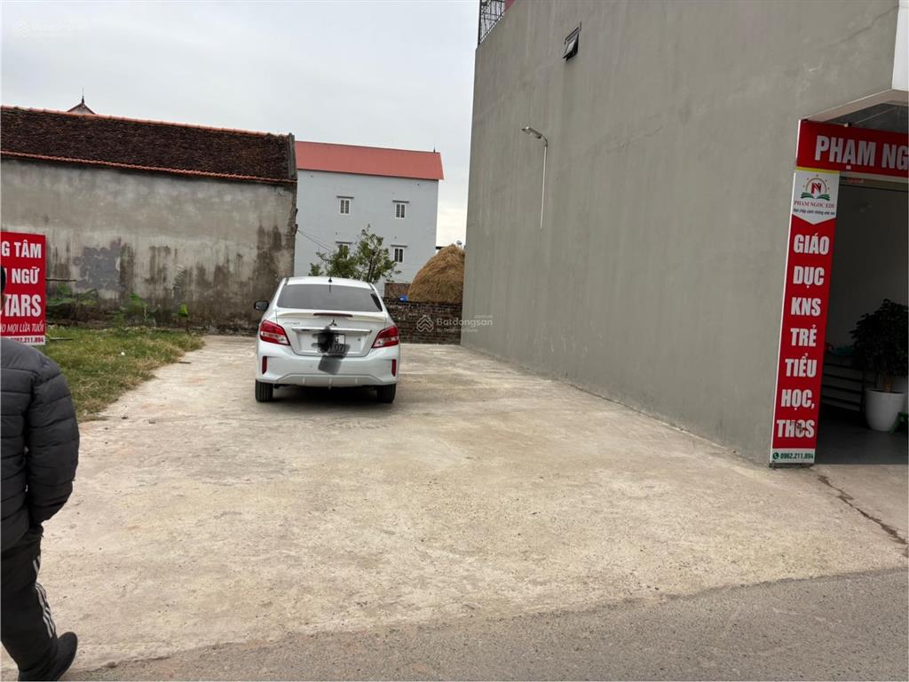 Giá 1,39 tỷ dt 84,8m2  mt 6m đất thị trấn đồi ngô!