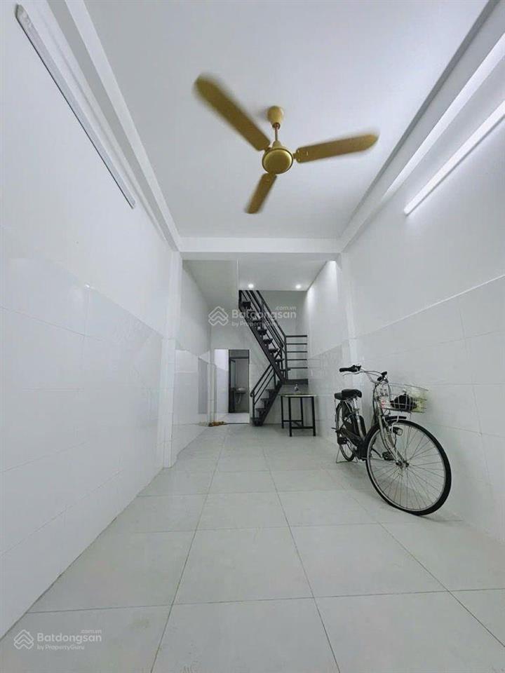 Hẻm ba gác xvnt hàng xanh sát mặt tiền chỉ 5.35 tỷ