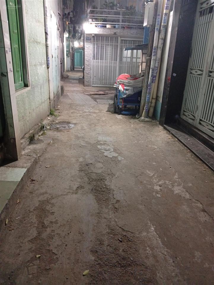 Hẻm ba gác xvnt hàng xanh sát mặt tiền chỉ 5.35 tỷ
