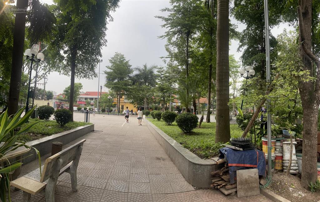 Nóng quá nóng qúa hẫm dẫn quá chủ nhà đang cần tiền để giải quyết việc gia đình nên quyết định