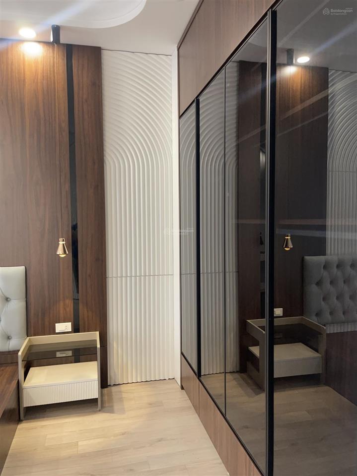Nhà riêng đẹp tại thượng thanh, 10,8 tỷ, 54m2, 4pn, 5wc, giá siêu hời