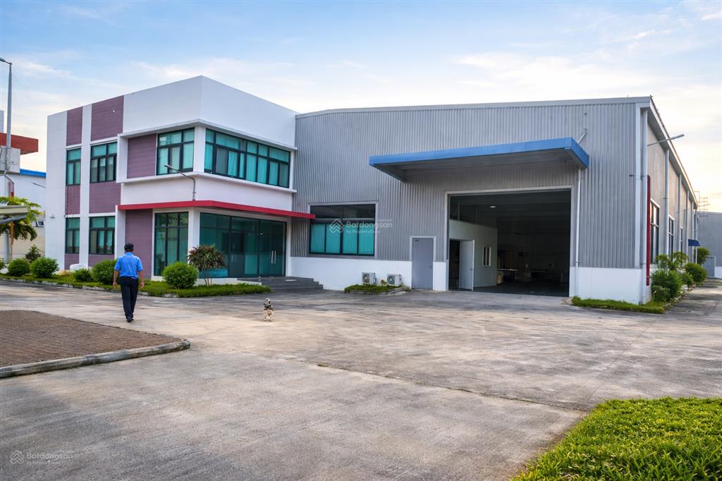Bán xưởng kcn vsip 2 5000m2 xưởng 2500m2 giấy tờ hoàn công đầy đủ giá 65,263 tỷ