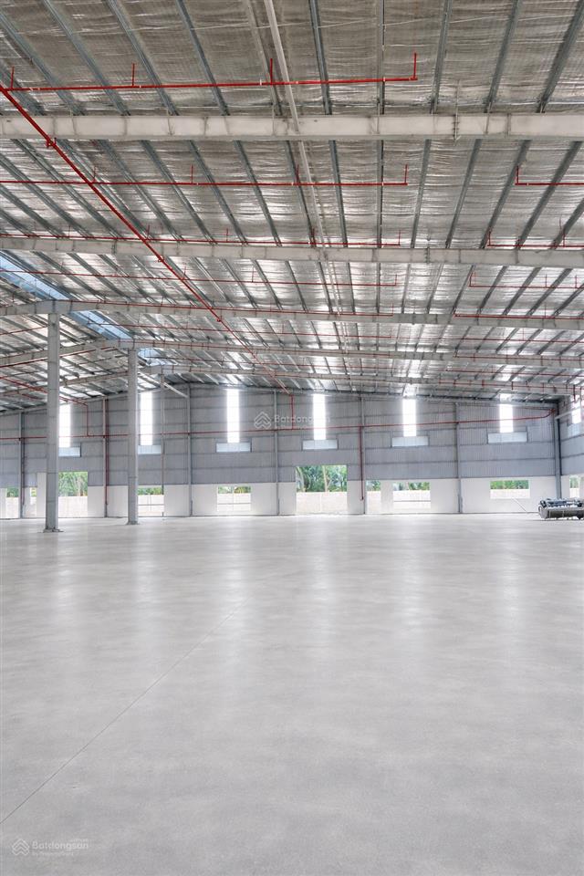 Bán xưởng mới 100% tổng diện tích 19.300m2 xưởng có hoàn công pccc tự động, vị trí đẹp