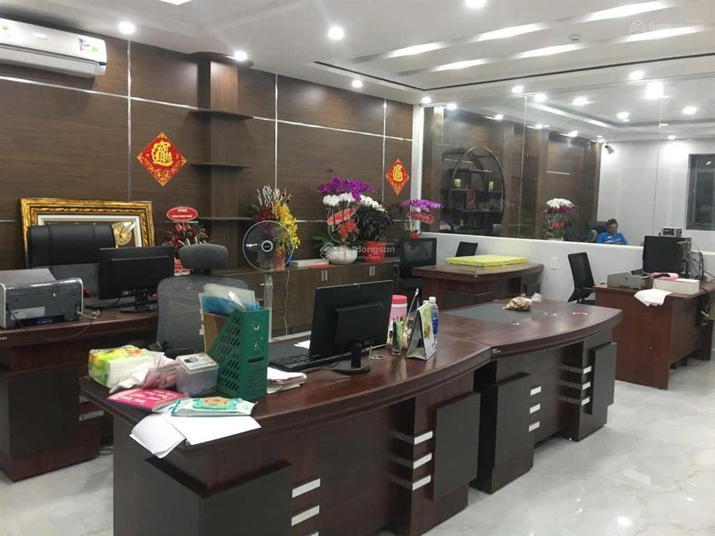 Bán xưởng cho khách sản xuất hoặc đầu tư xưởng mới mặt nhựa lớn