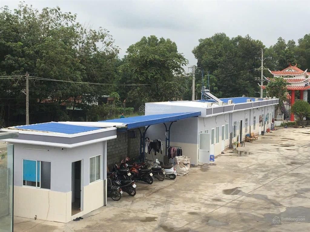 Bán xưởng cho khách sản xuất hoặc đầu tư xưởng mới mặt nhựa lớn