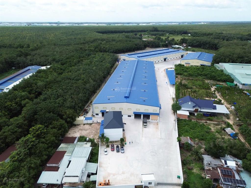 Tôi cần bán xưởng đang cho thuê 1tỷ1 1tháng, giá bán 150tỷ xưởng mới xây được 1 năm, mặt đt 748