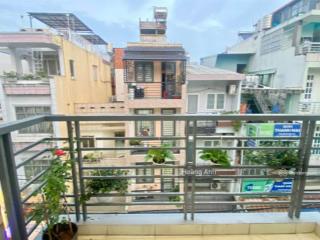 Nguyễn đình chiểu đoạn 2 chiều  đường xe tải 10m tránh nhau