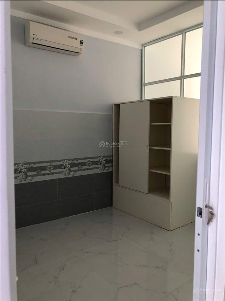 Hẻm thông cách trường sa 50m  hẻm xe máy tránh nhau thoải mái  giá chỉ nhỉnh 5 đồng