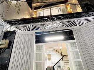 Nhà 4 tầng đúc btct  5pn  hẻm ba gác thông sát mặt tiền đường phan văn trị  nở hậu