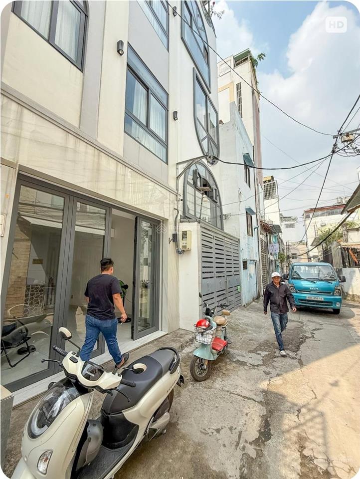 Hẻm xe tải  3 tầng  khu vực gần chợ, trường học nhiều tiện ích