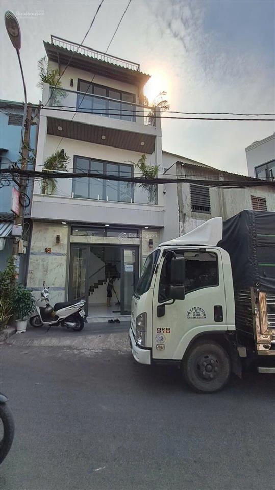 Mặt tiền kinh doanh buôn bán tốt  ngang 4,5m  3 tầng