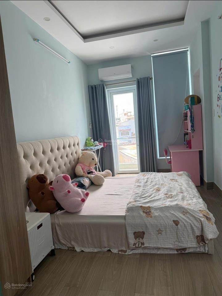 Chủ xoắn bán  hẻm 3m thông  cách 15m ra hẻm xe tải  5 tầng