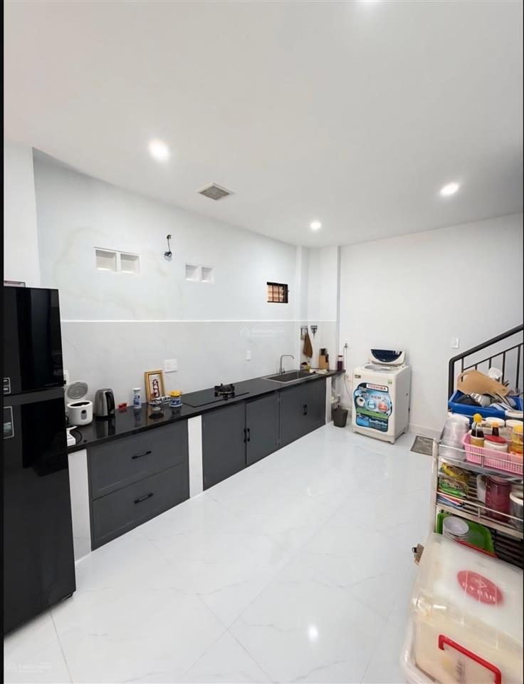 Phân khúc nhỉnh 6 đồng lô góc ko lộ giới  sát hẻm xe hơi