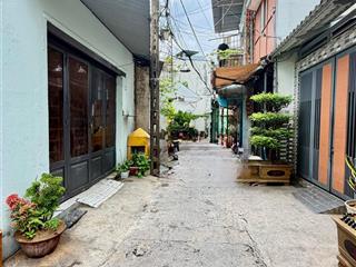 Nhà cũ tiện cải tạo xây mới  nở hậu  cạnh big c trường chinh và metro sắp mở